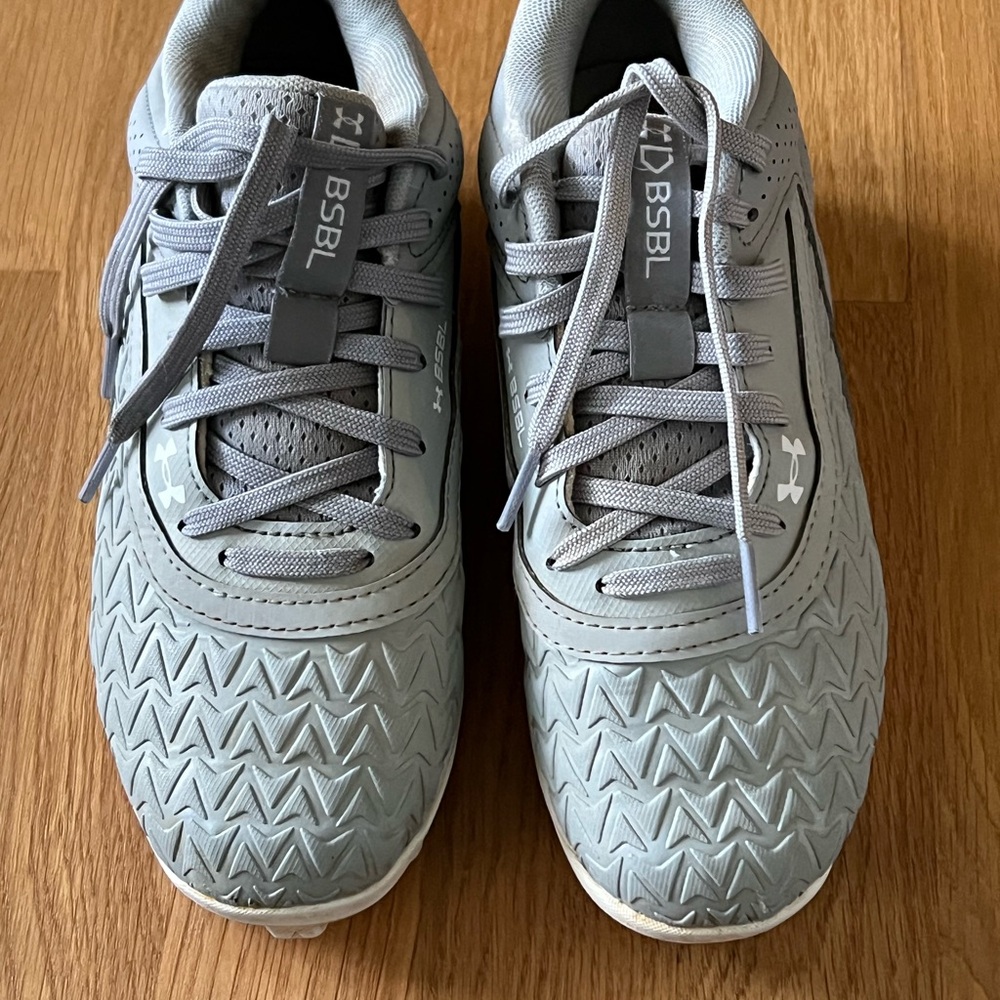 Under Armour Youth Size 3.5 Leadoff Low Rm Jr 3.0 Cleats